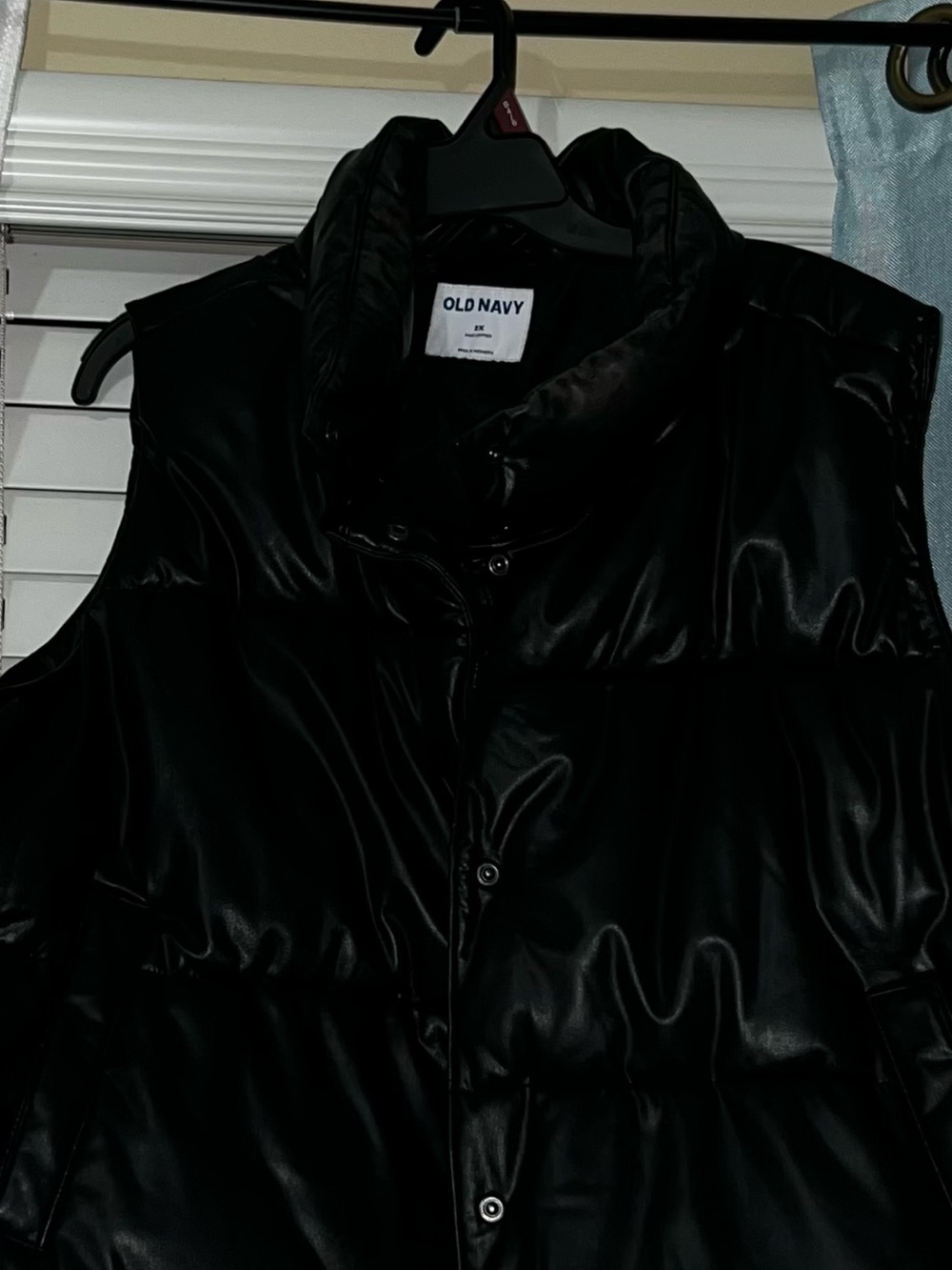 Old Navy Black Women's Puffer Vest with High Collar